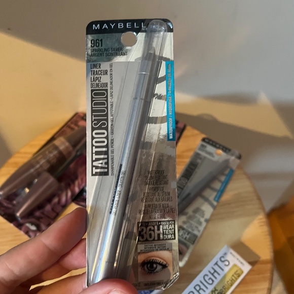 Lot of 6 eye makeup products NWT - Picture 4 of 8